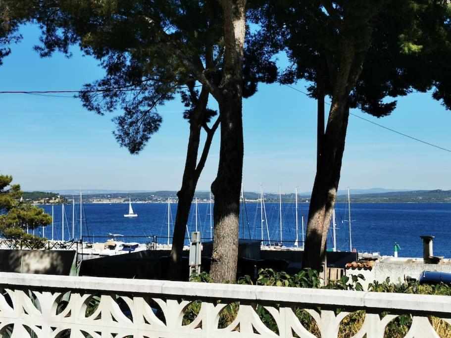 Maison T3 Avec Vue Au Bord De L'Etang Istres Eksteriør bilde